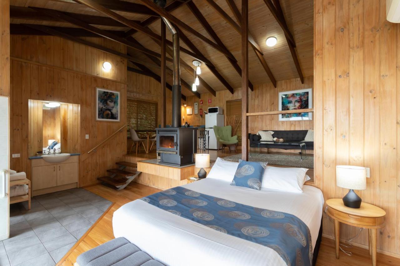 Treetops Seaview Montville Exterior foto