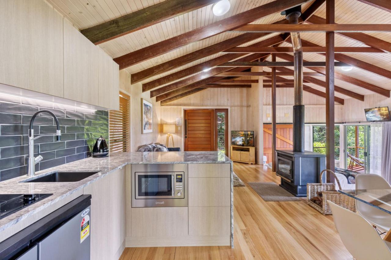 Treetops Seaview Montville Exterior foto