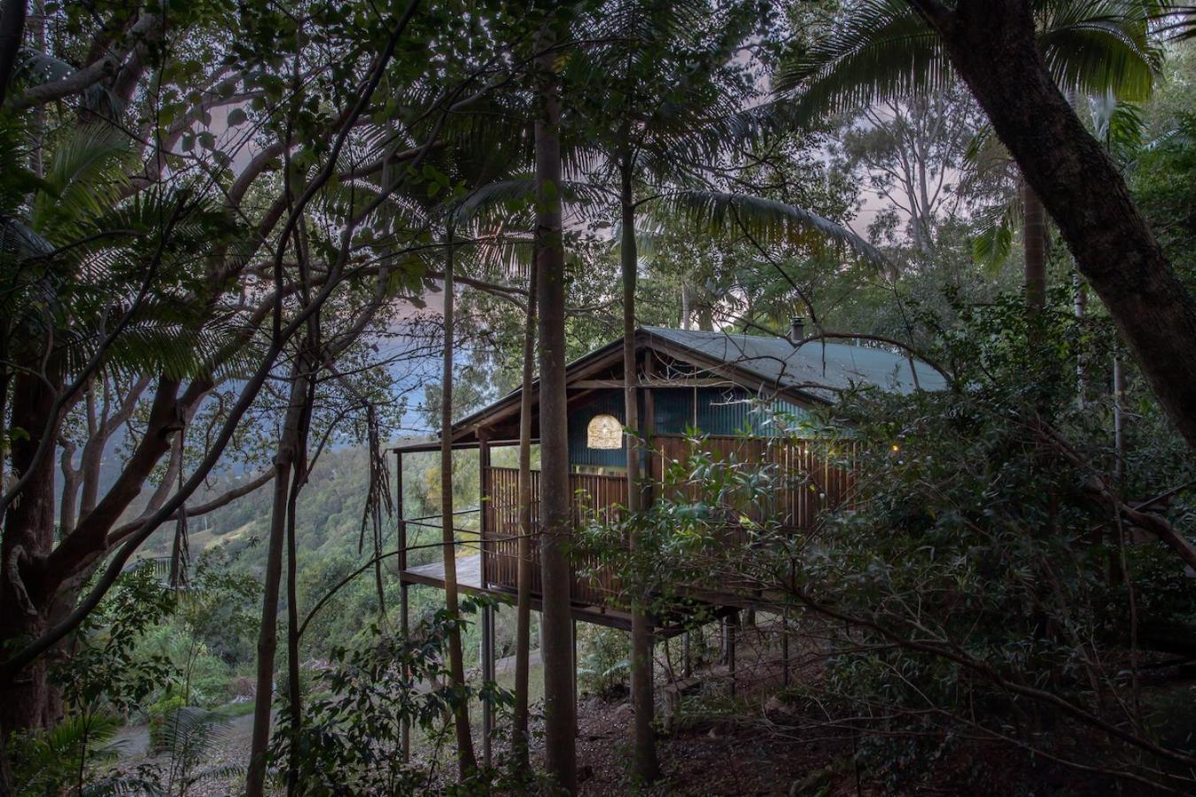 Treetops Seaview Montville Exterior foto